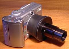 Canon A70 mit Adapter montiert